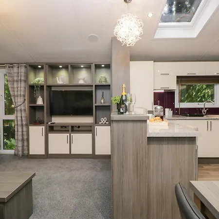 Feather Hill White Cross Bay, Skiptory Howe 38 * Troutbeck Bridge